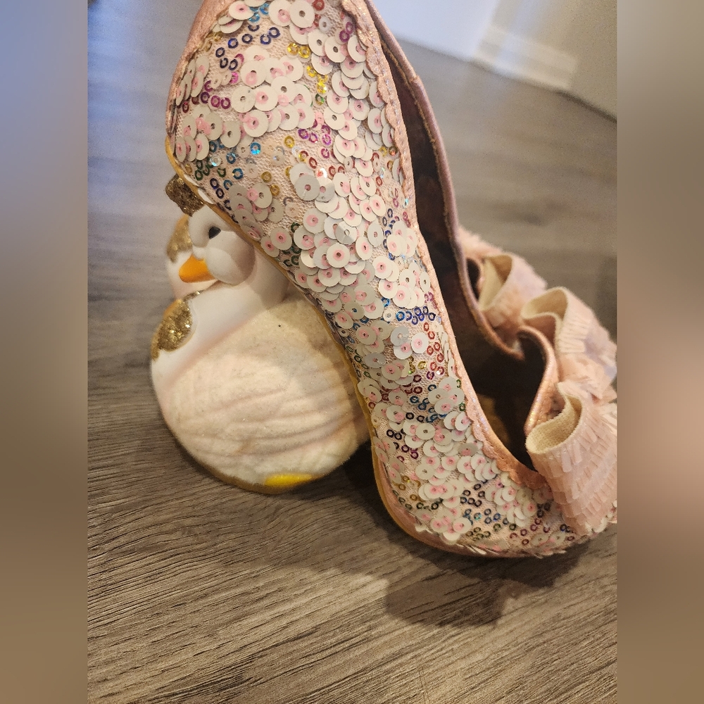 IRREGULAR CHOICE Swan Heels